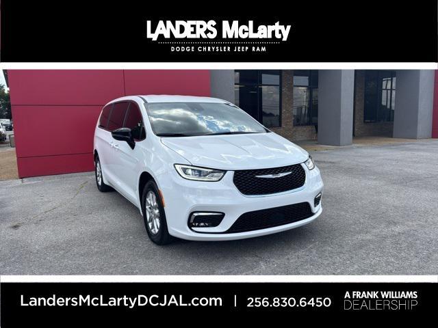 new 2026 Chrysler Pacifica car, priced at $40,955