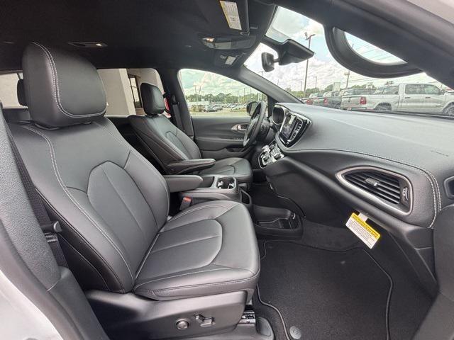 new 2026 Chrysler Pacifica car, priced at $40,955