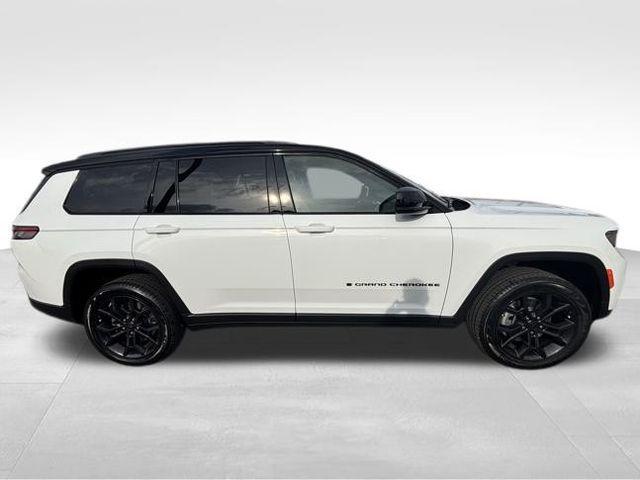new 2025 Jeep Grand Cherokee L car, priced at $47,235