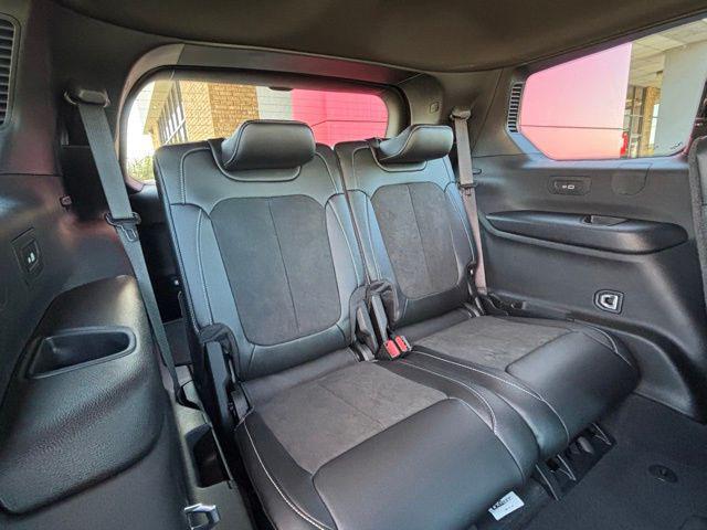 new 2025 Jeep Grand Cherokee L car, priced at $38,245