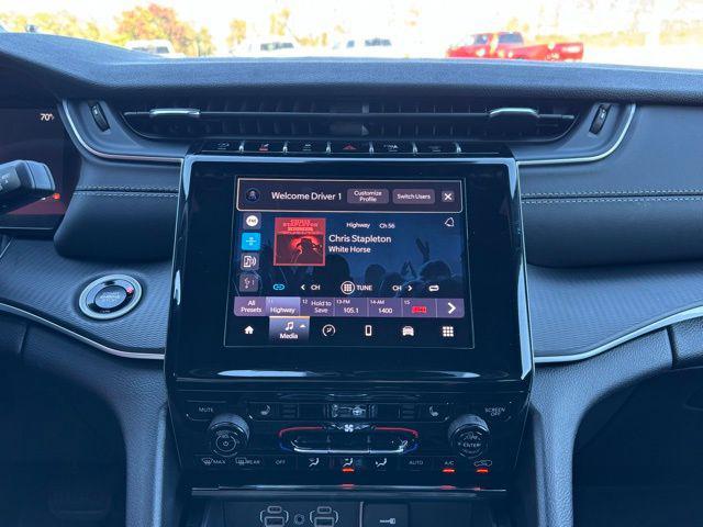 new 2025 Jeep Grand Cherokee L car, priced at $38,245