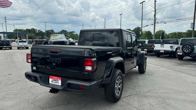 new 2024 Jeep Gladiator car, priced at $45,580