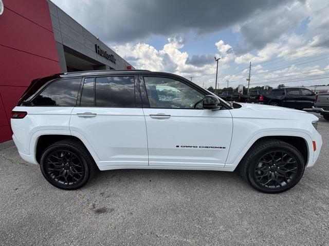 new 2025 Jeep Grand Cherokee car, priced at $73,625
