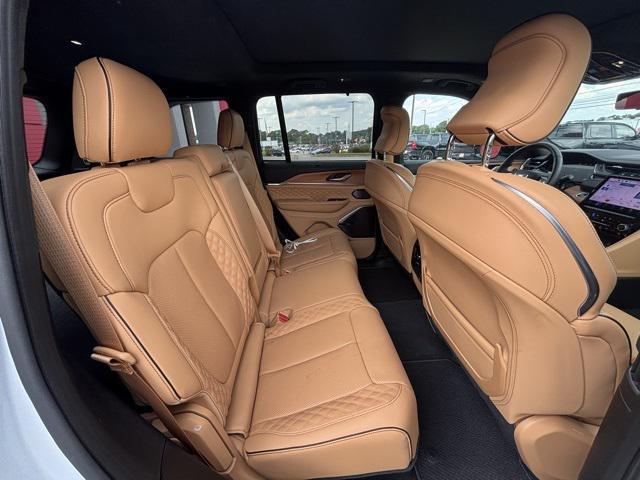 new 2025 Jeep Grand Cherokee car, priced at $73,625