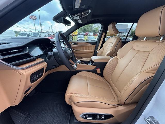 new 2025 Jeep Grand Cherokee car, priced at $73,625