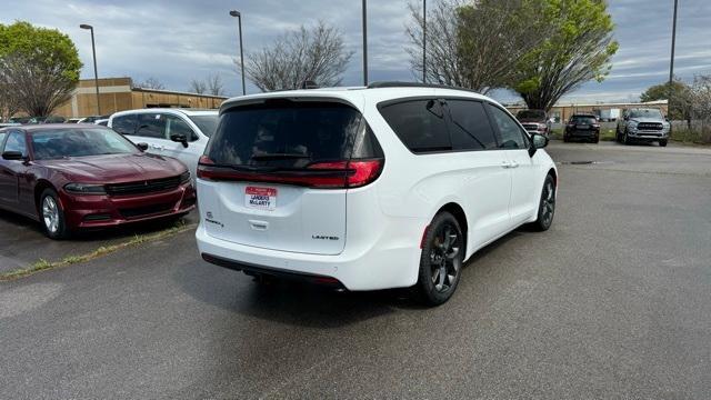 new 2024 Chrysler Pacifica car, priced at $42,915