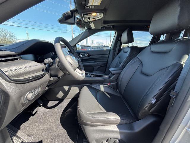 new 2025 Jeep Compass car, priced at $30,590