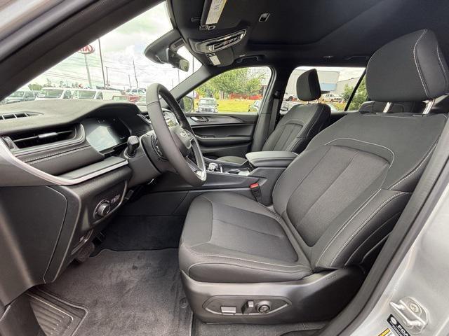 new 2025 Jeep Grand Cherokee L car, priced at $34,614