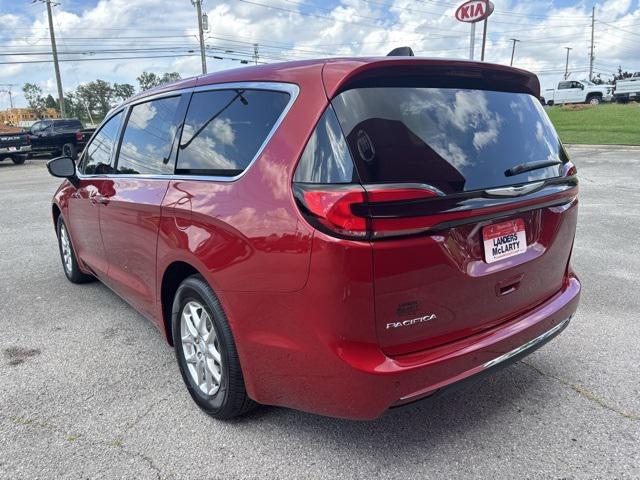 new 2025 Chrysler Pacifica car, priced at $41,022
