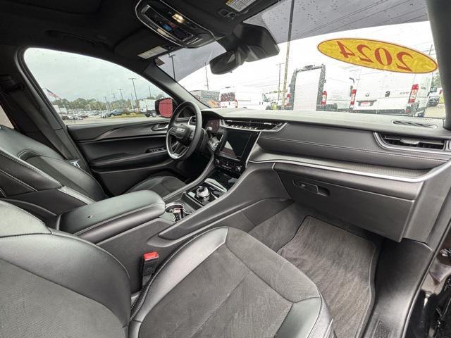 used 2024 Jeep Grand Cherokee car, priced at $31,497