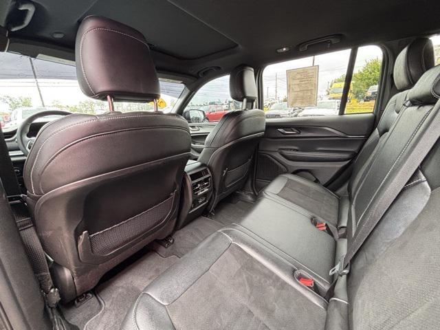 used 2024 Jeep Grand Cherokee car, priced at $31,497