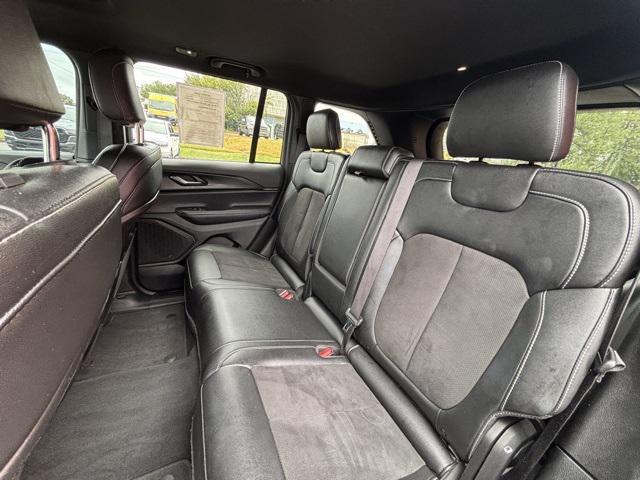 used 2024 Jeep Grand Cherokee car, priced at $31,497