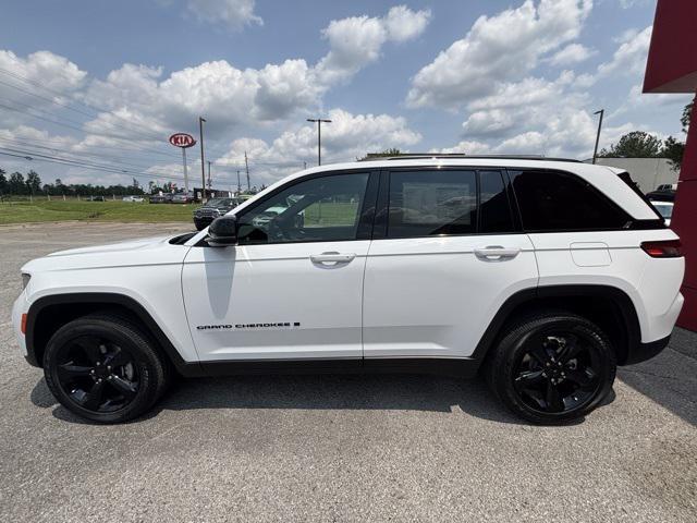 new 2025 Jeep Grand Cherokee car, priced at $48,775
