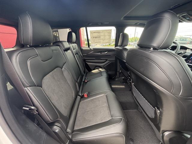 new 2025 Jeep Grand Cherokee car, priced at $48,775