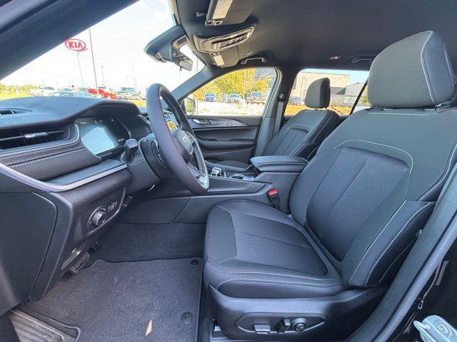 new 2025 Jeep Grand Cherokee L car, priced at $35,125