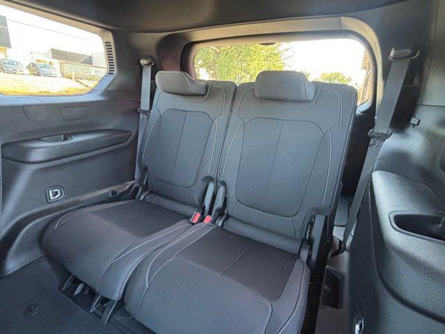 new 2025 Jeep Grand Cherokee L car, priced at $35,125