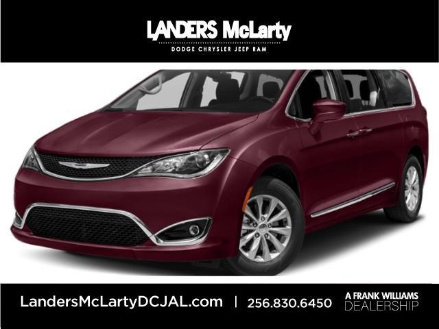 used 2018 Chrysler Pacifica car, priced at $15,483