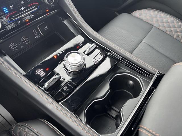 new 2025 Jeep Grand Cherokee car, priced at $68,075