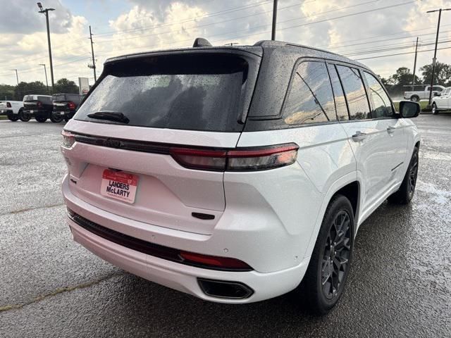 new 2025 Jeep Grand Cherokee car, priced at $68,075