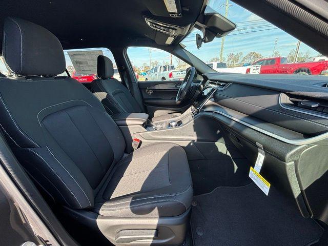 new 2025 Jeep Grand Cherokee L car, priced at $36,415