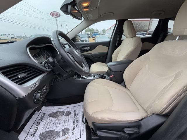 used 2015 Jeep Cherokee car, priced at $14,990