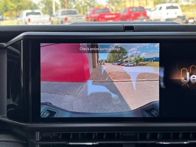 new 2025 Jeep Gladiator car, priced at $34,070