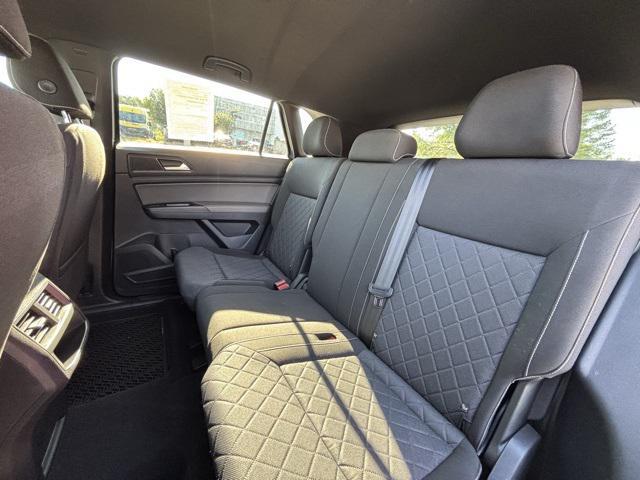 used 2021 Volkswagen Atlas Cross Sport car, priced at $20,997