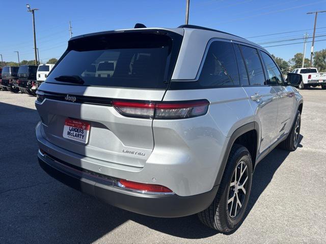new 2025 Jeep Grand Cherokee car, priced at $45,180