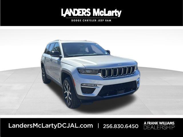 new 2025 Jeep Grand Cherokee car, priced at $45,180