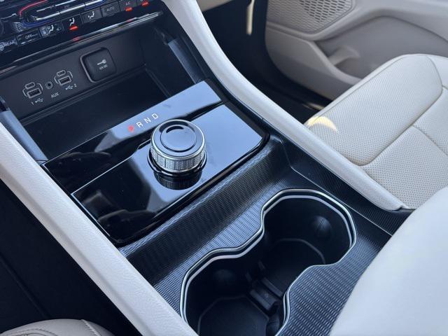 new 2025 Jeep Grand Cherokee car, priced at $45,180