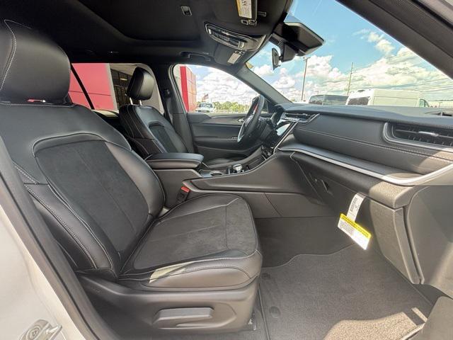 new 2025 Jeep Grand Cherokee L car, priced at $38,849
