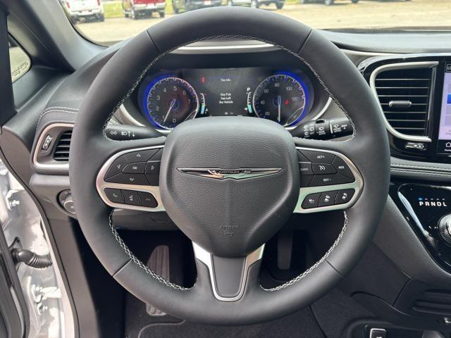 new 2026 Chrysler Pacifica car, priced at $41,955