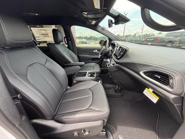 new 2026 Chrysler Pacifica car, priced at $41,955