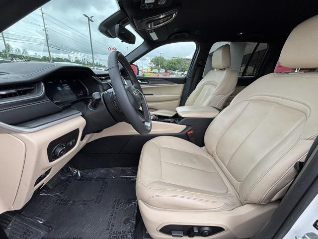 used 2023 Jeep Grand Cherokee car, priced at $32,997