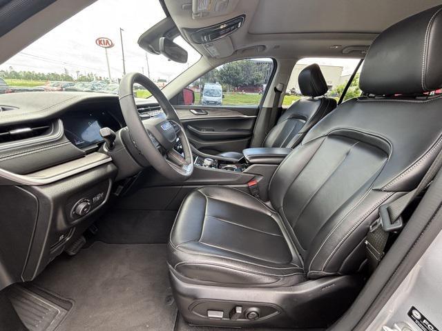 used 2023 Jeep Grand Cherokee car, priced at $31,497