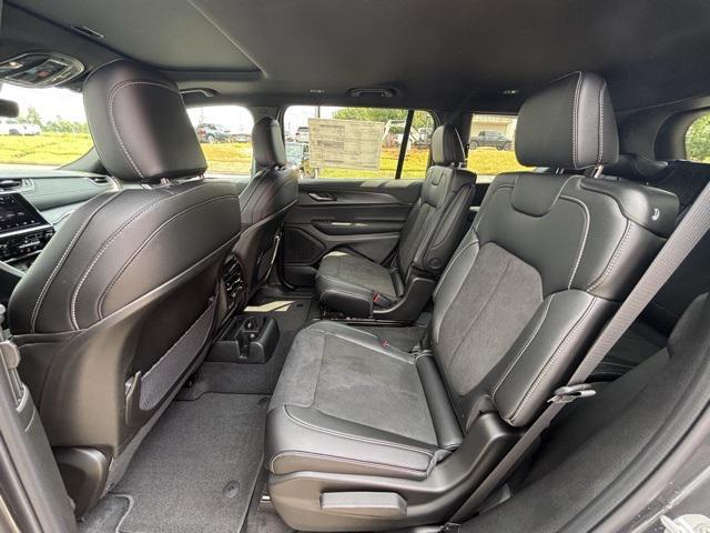 new 2025 Jeep Grand Cherokee L car, priced at $39,245