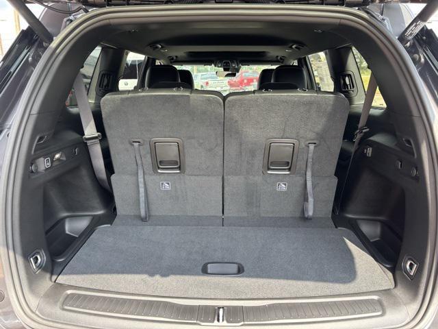 new 2025 Jeep Grand Cherokee L car, priced at $39,245