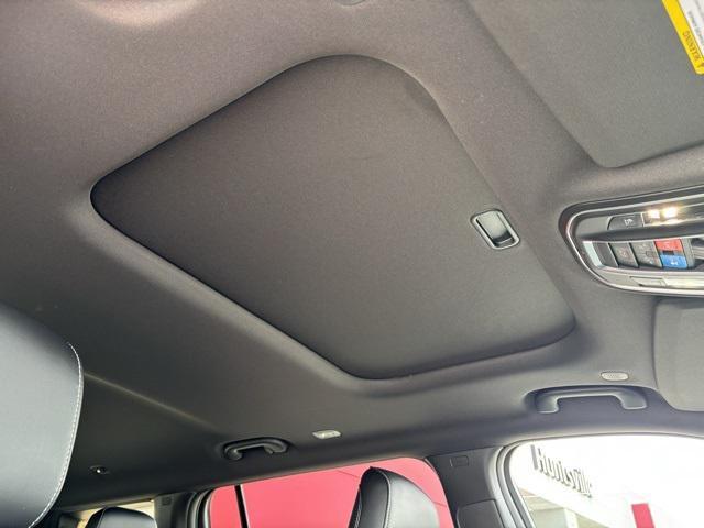 new 2025 Jeep Grand Cherokee L car, priced at $39,245