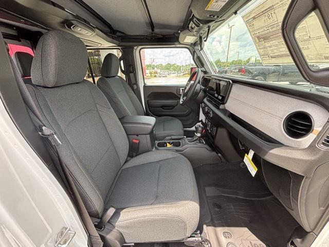new 2025 Jeep Gladiator car, priced at $38,057