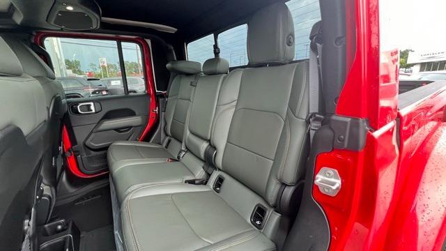 new 2024 Jeep Gladiator car, priced at $57,300