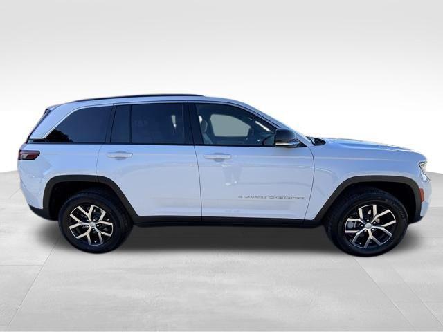 new 2025 Jeep Grand Cherokee car, priced at $36,160