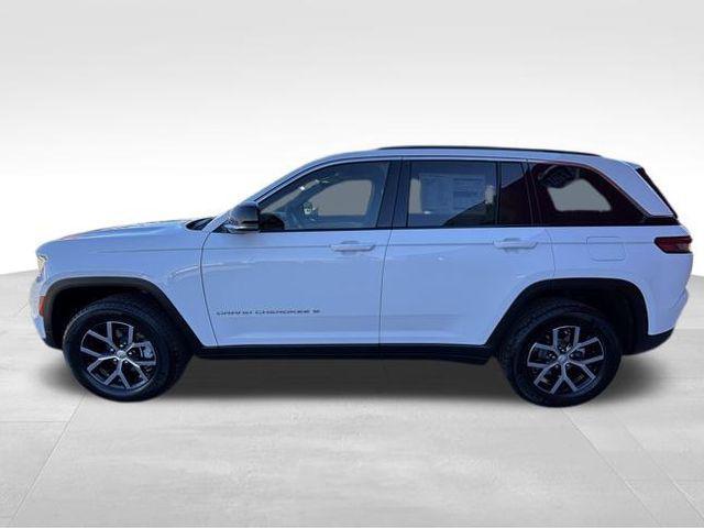 new 2025 Jeep Grand Cherokee car, priced at $36,160