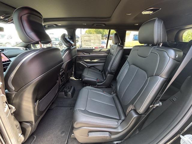 new 2025 Jeep Grand Cherokee L car, priced at $59,904