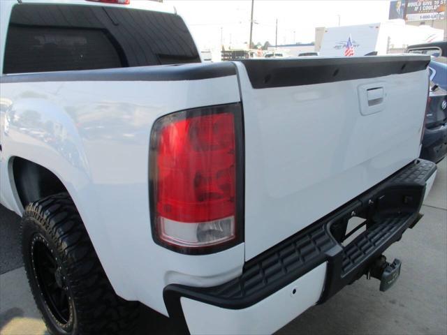 used 2009 GMC Sierra 1500 car, priced at $12,995