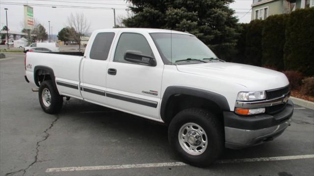 used 2002 Chevrolet Silverado 2500 car, priced at $17,995