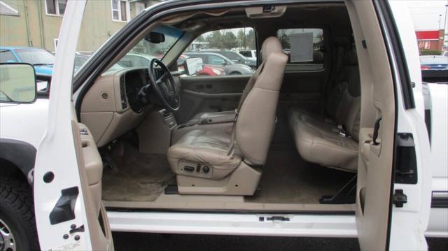 used 2002 Chevrolet Silverado 2500 car, priced at $17,995