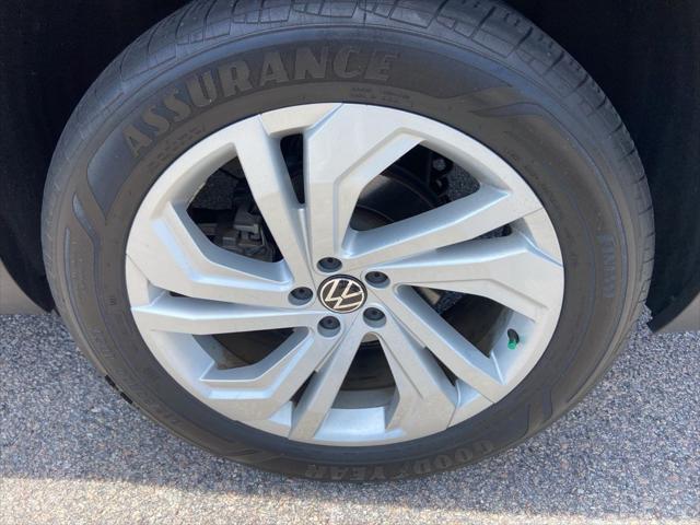 used 2022 Volkswagen Atlas car, priced at $27,700