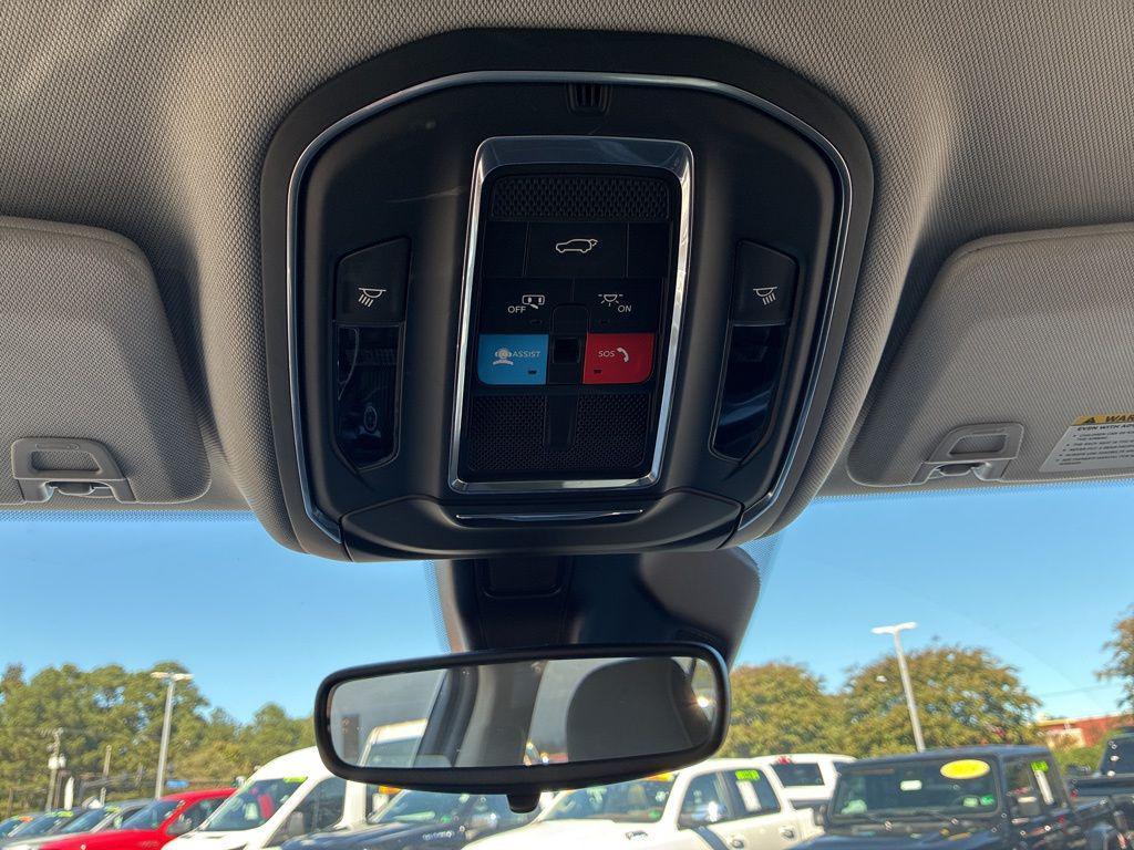 used 2021 Jeep Grand Cherokee L car, priced at $28,000