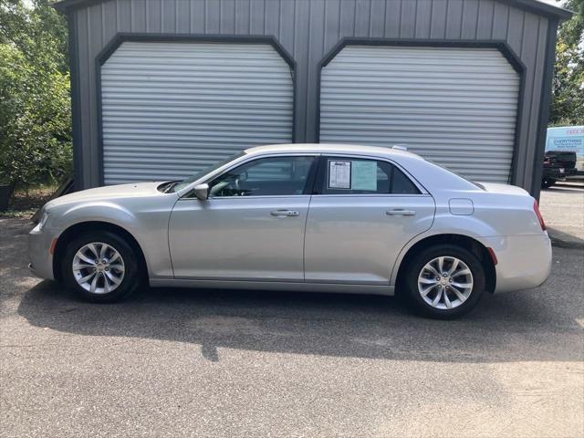 used 2023 Chrysler 300 car, priced at $25,999