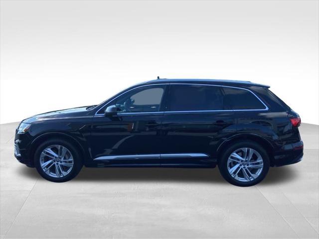used 2020 Audi Q7 car, priced at $28,600
